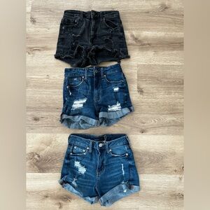 Aeropostale Women's Black and Blue Jean Shorts